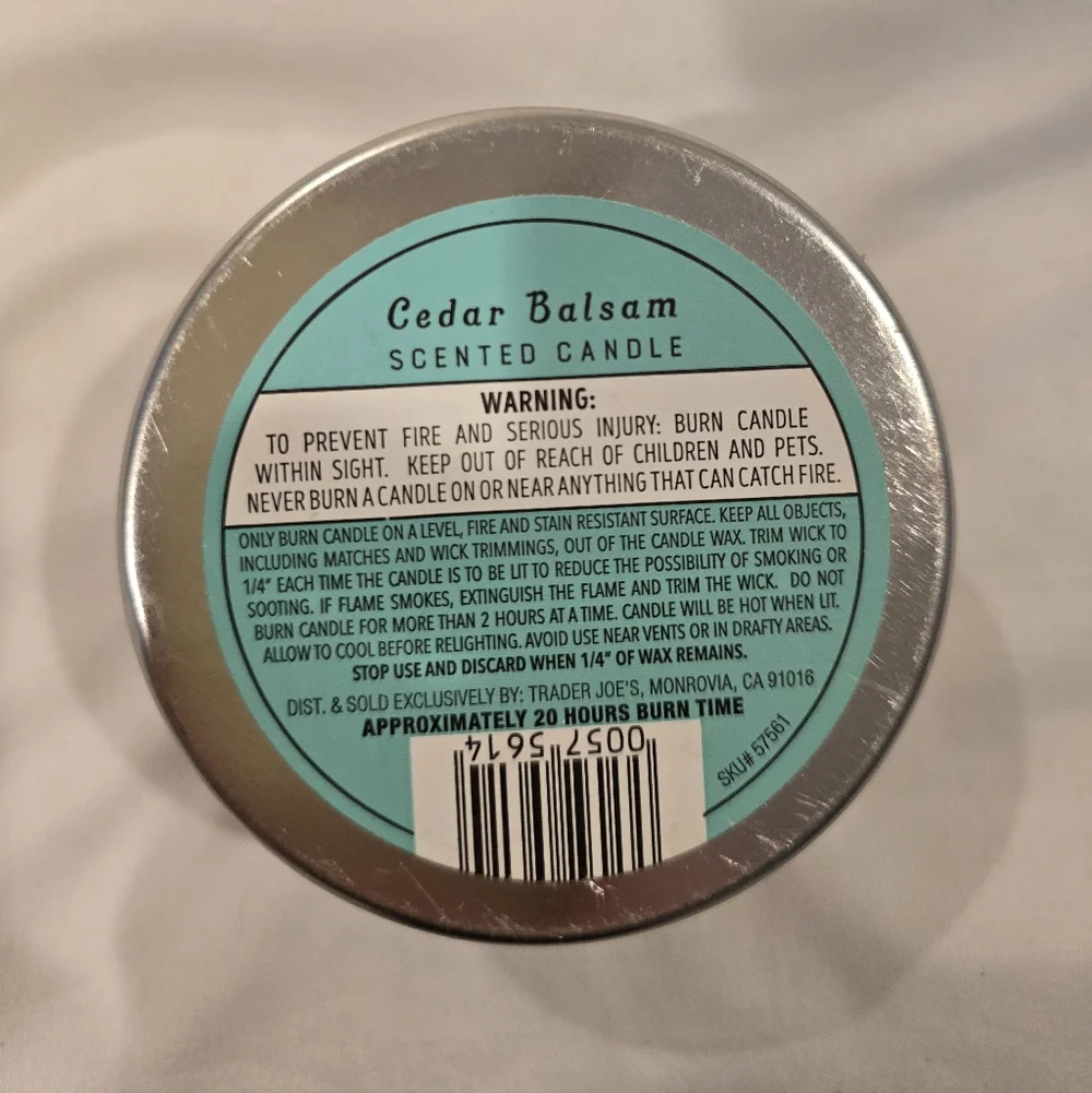 Trader Joe's Cedar Balsm Scent Candle 5.7 oz - Picture 3 of 6